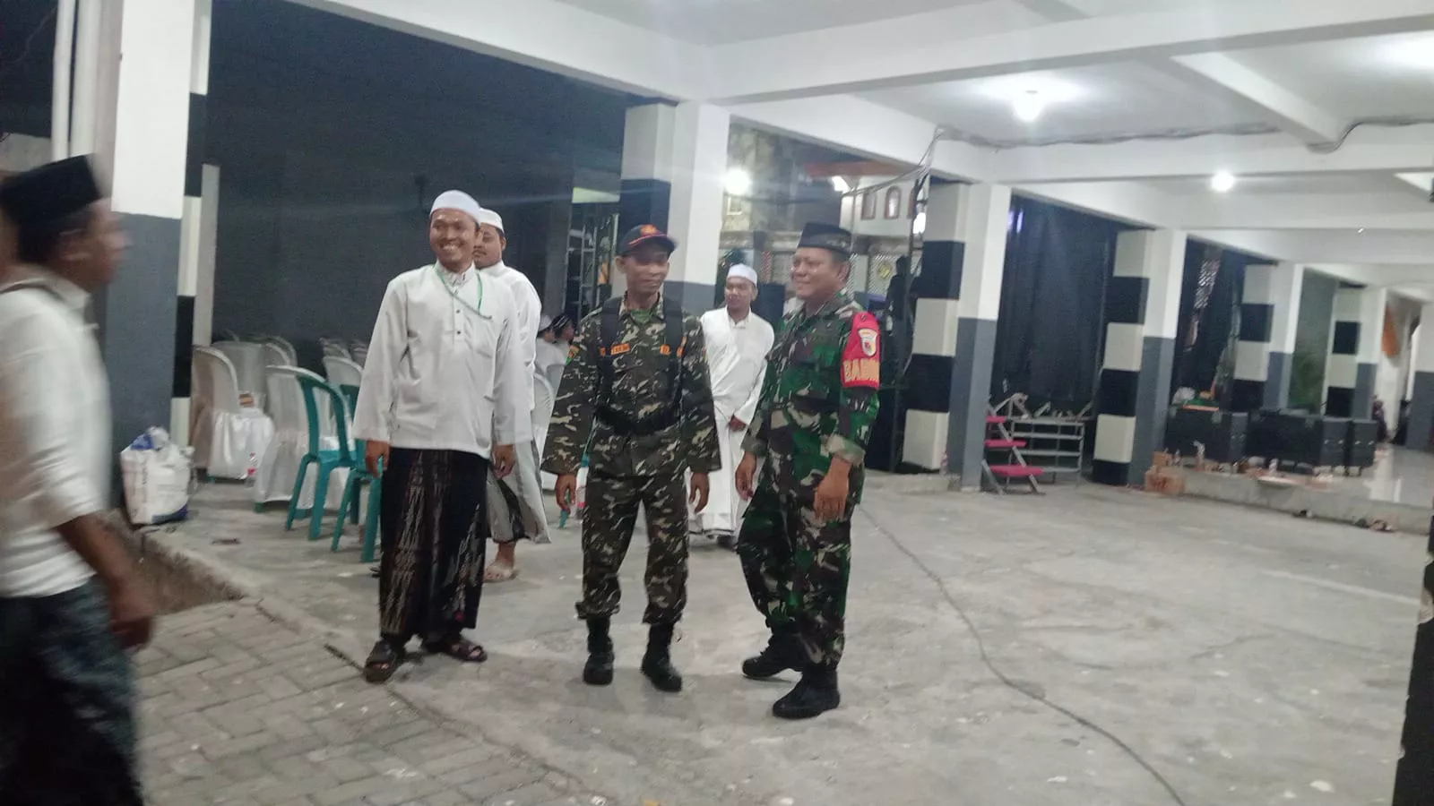 Patroli Babinsa Sukodono Bersama Banser, Ansor, dan Linmas: Wujud Sinergi Jaga Kamtibmas, Cegah Tawuran dan Aksi Kriminal