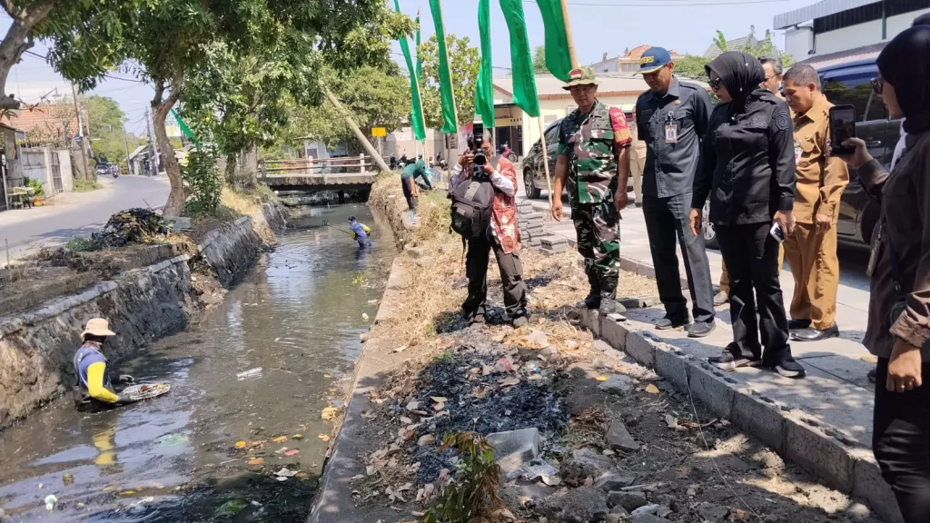 Danramil Waru Dampingi Wabup Sidoarjo, KDKMP Tambakrejo Disiapkan Jadi Penggerak Ekonomi Warga