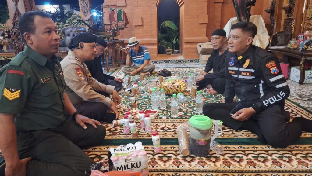 Santunan 800 Anak Yatim di Tanggulangin, Babinsa Apresiasi Kepedulian Sosial Bunda Ida Rofi