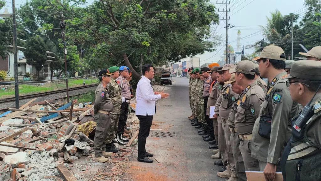 Penertiban Frontage Road Buduran Diawali Sosialisasi Humanis kepada Pedagang