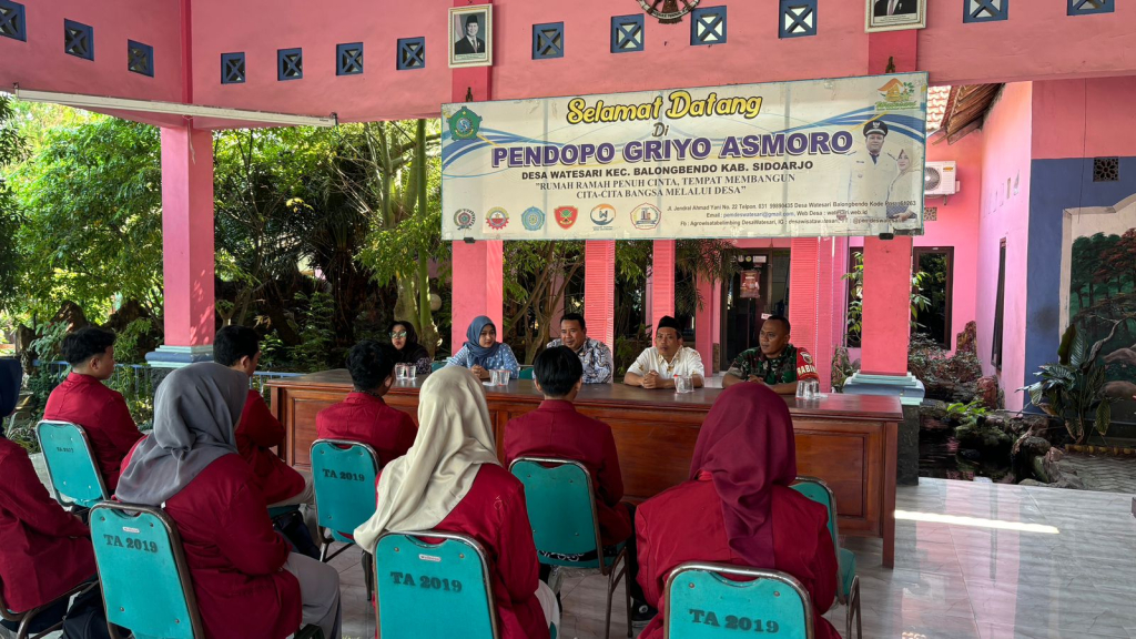 Babinsa Watesari Bersama Mahasiswa KKN UMSIDA, Perkuat Sinergi Kampus dan Desa