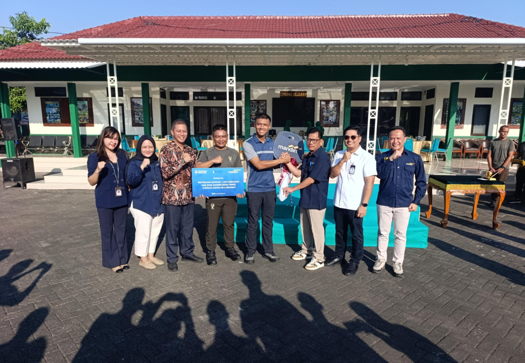Ambulance untuk Masyarakat, Wujud Sinergi Bank Mandiri dan Kodim 0816/Sidoarjo  