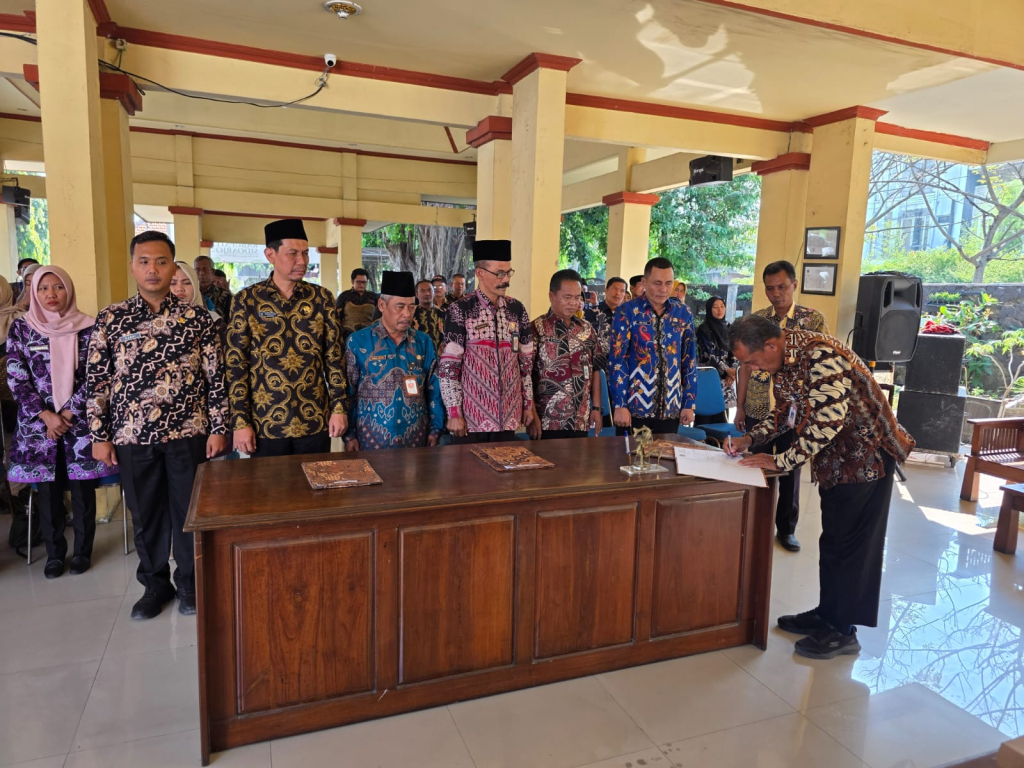 Sertijab Tiga Kepala Desa di Krian Berlangsung Tertib, Perkuat Tata Kelola Pemerintahan dan Sinergi Membangun Desa